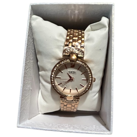Gedi Gold Watch with Crystal Accents and Metal Link Bracelet - Picture 2 of 5